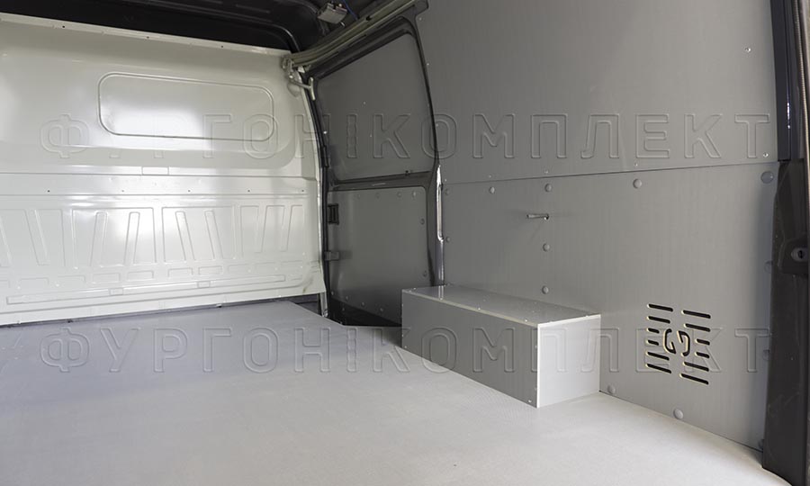 Обшивка фургона ГАЗ 2752 Соболь L1H1: Пол, стены, арки и боковая дверь
