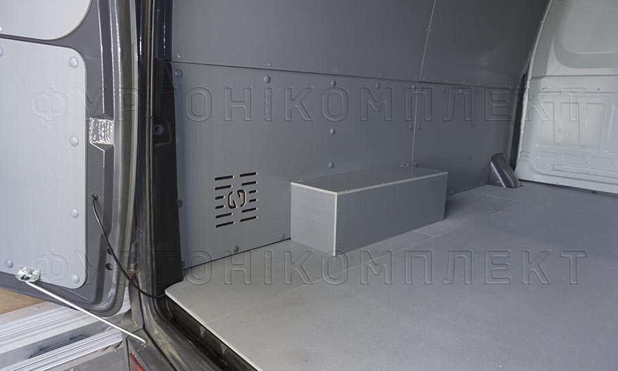 Обшивка фургона ГАЗ 2752 Соболь L1H1: Пол, стены, арки и двери