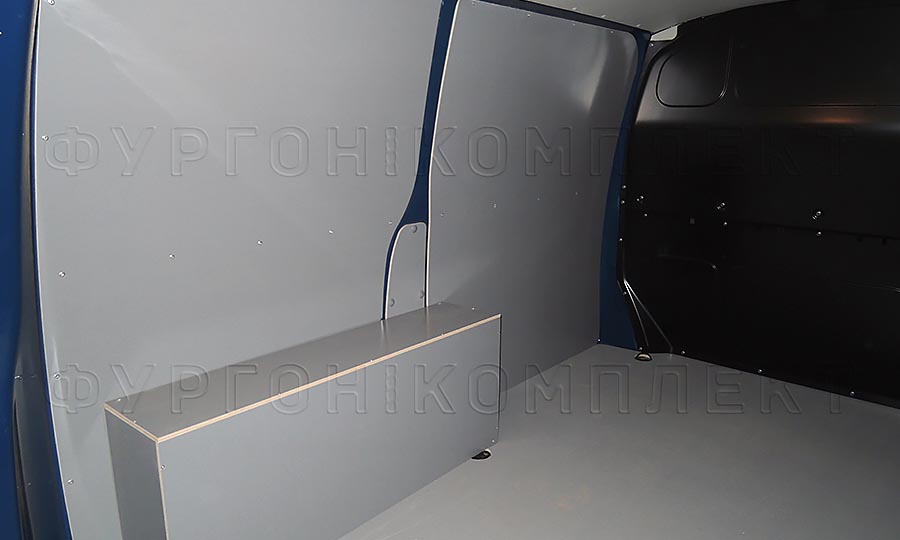 Обшивка фургона Volkswagen Transporter L1H1: Пол, стены и арки