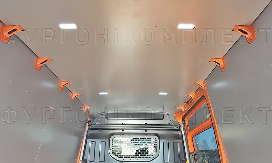 Обшивка композитными панелями фургона Фольксваген Крафтер